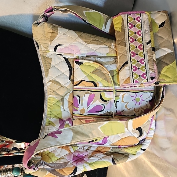 Vera Bradley Portobello Road Pattern Shoulder/crossbody - Picture 1 of 12